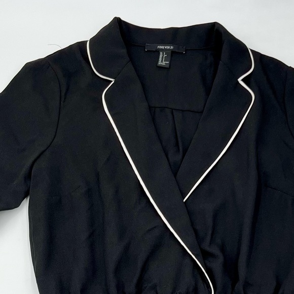 Forever 21 Romper Size Small - Picture 4 of 4